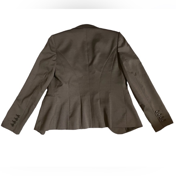 Ann Taylor Women’s Blazer (Size 2) - Picture 7 of 7